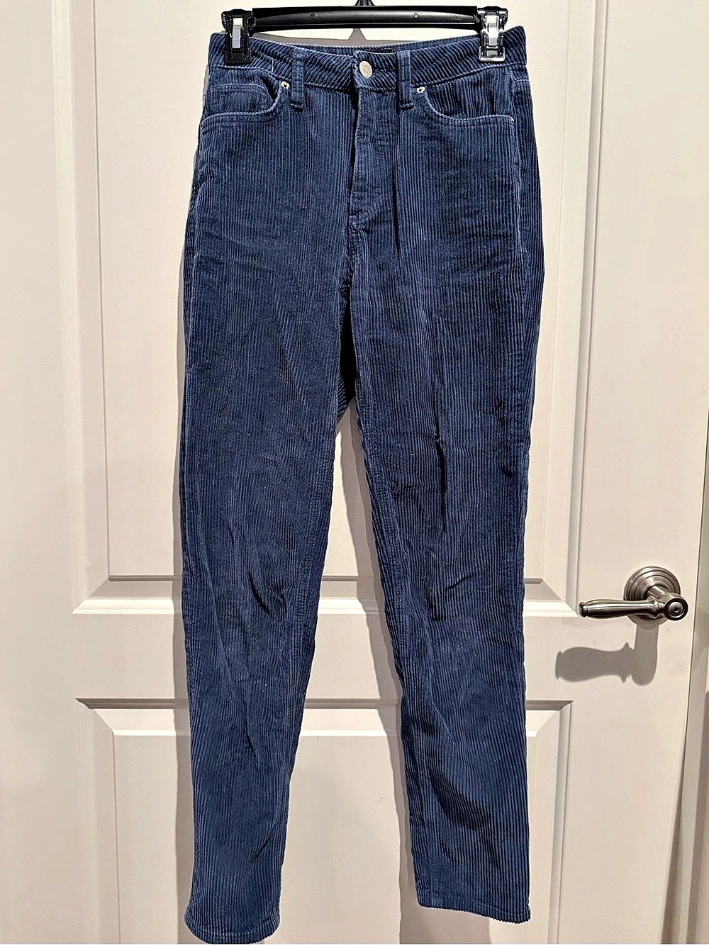 BDG Mom High-Rise Corduroy Jeans Waist 24